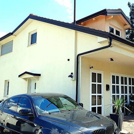 Jacuzzi Penthouse Apartment Matulji Buitenkant foto