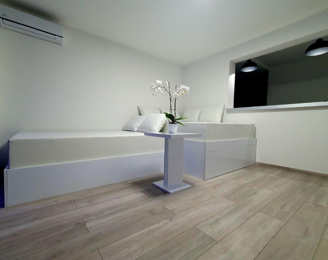 Jacuzzi Penthouse Apartment Matulji Buitenkant foto