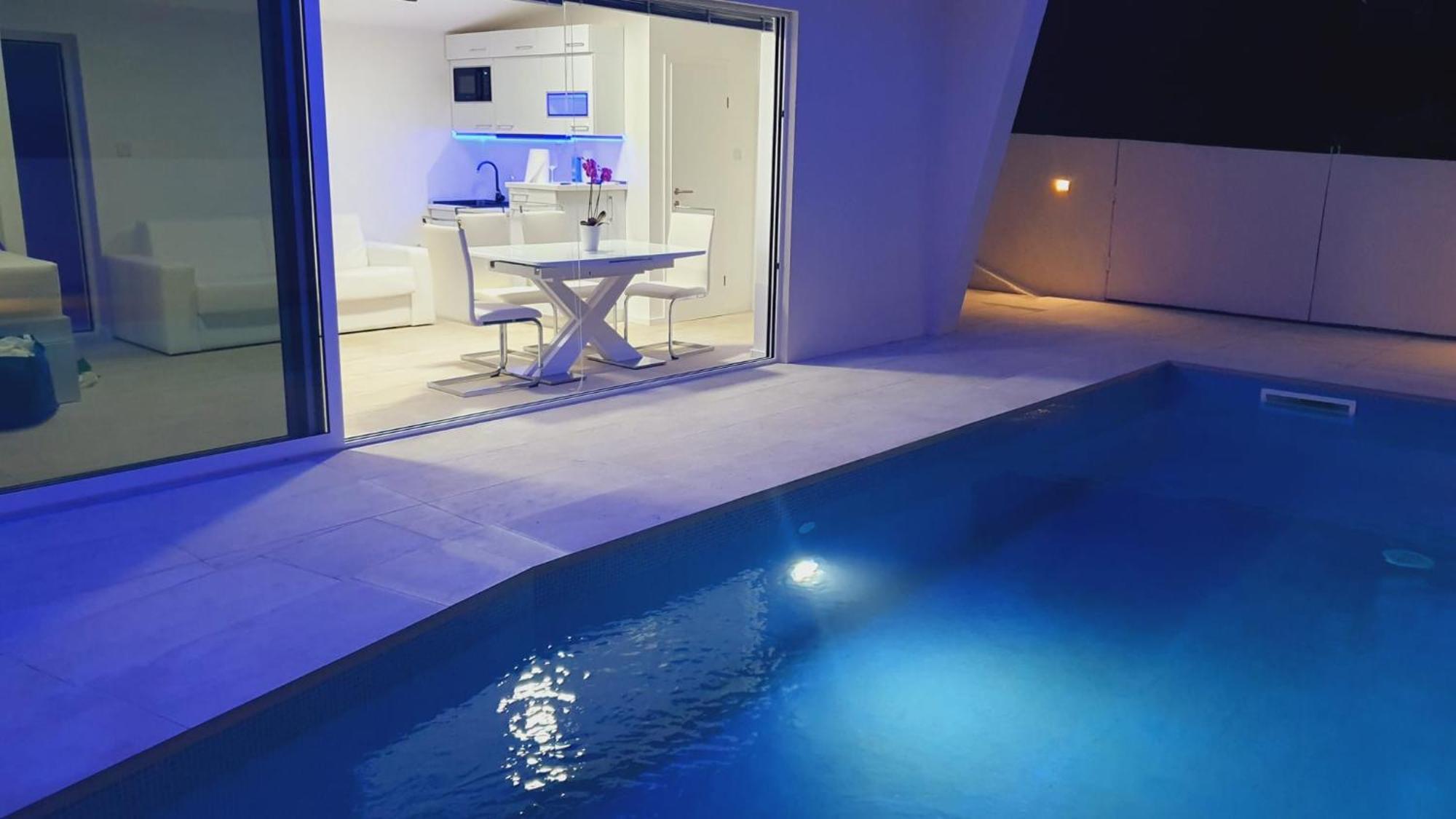 Jacuzzi Penthouse Apartment Matulji Buitenkant foto