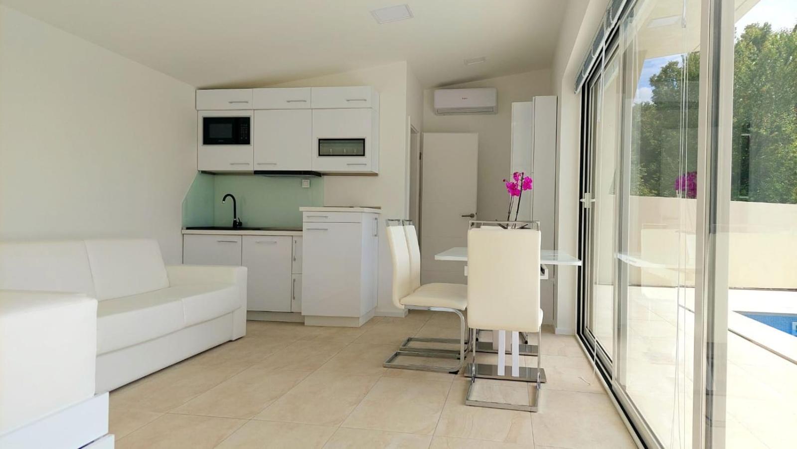 Jacuzzi Penthouse Apartment Matulji Buitenkant foto
