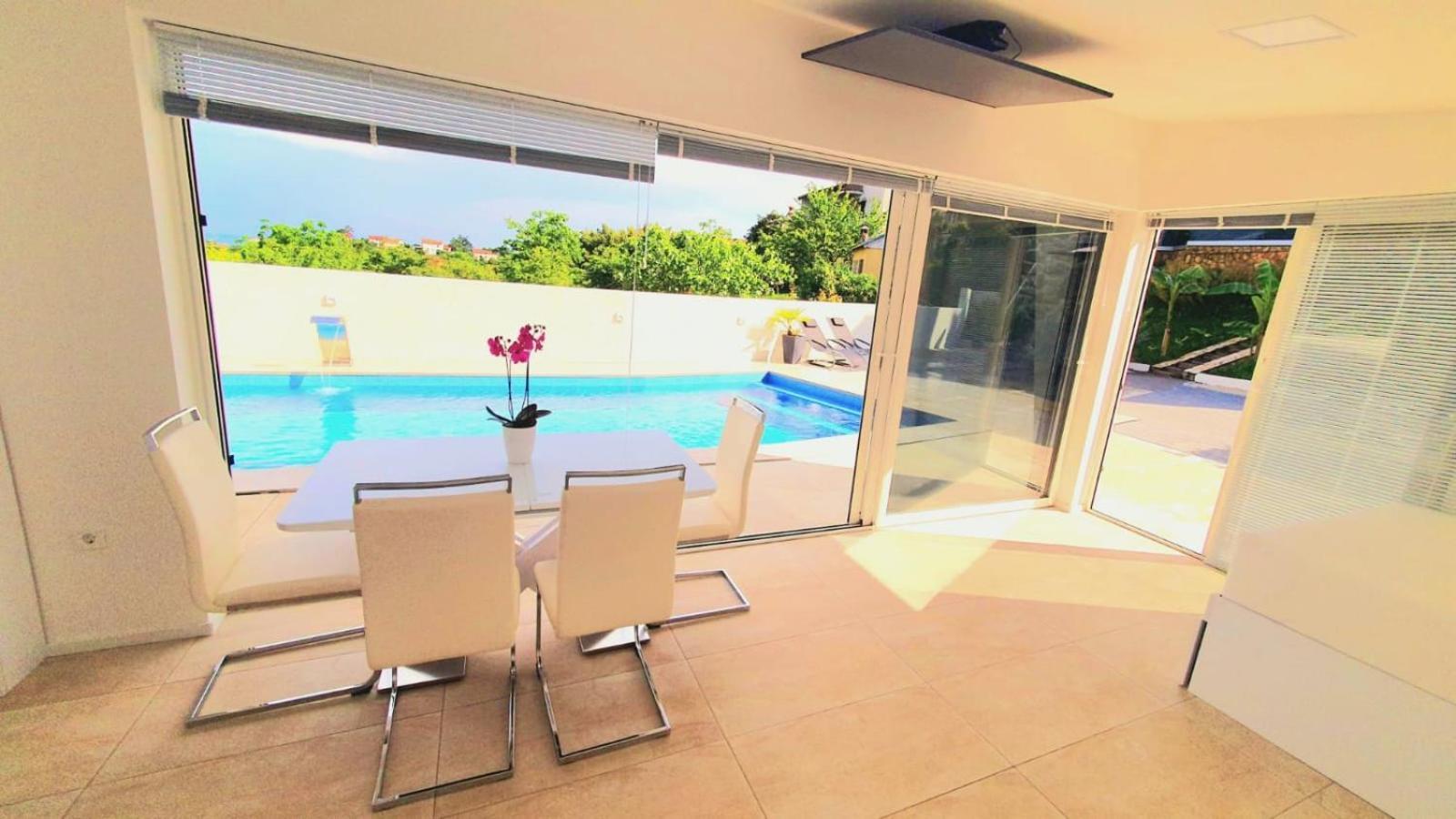 Jacuzzi Penthouse Apartment Matulji Buitenkant foto