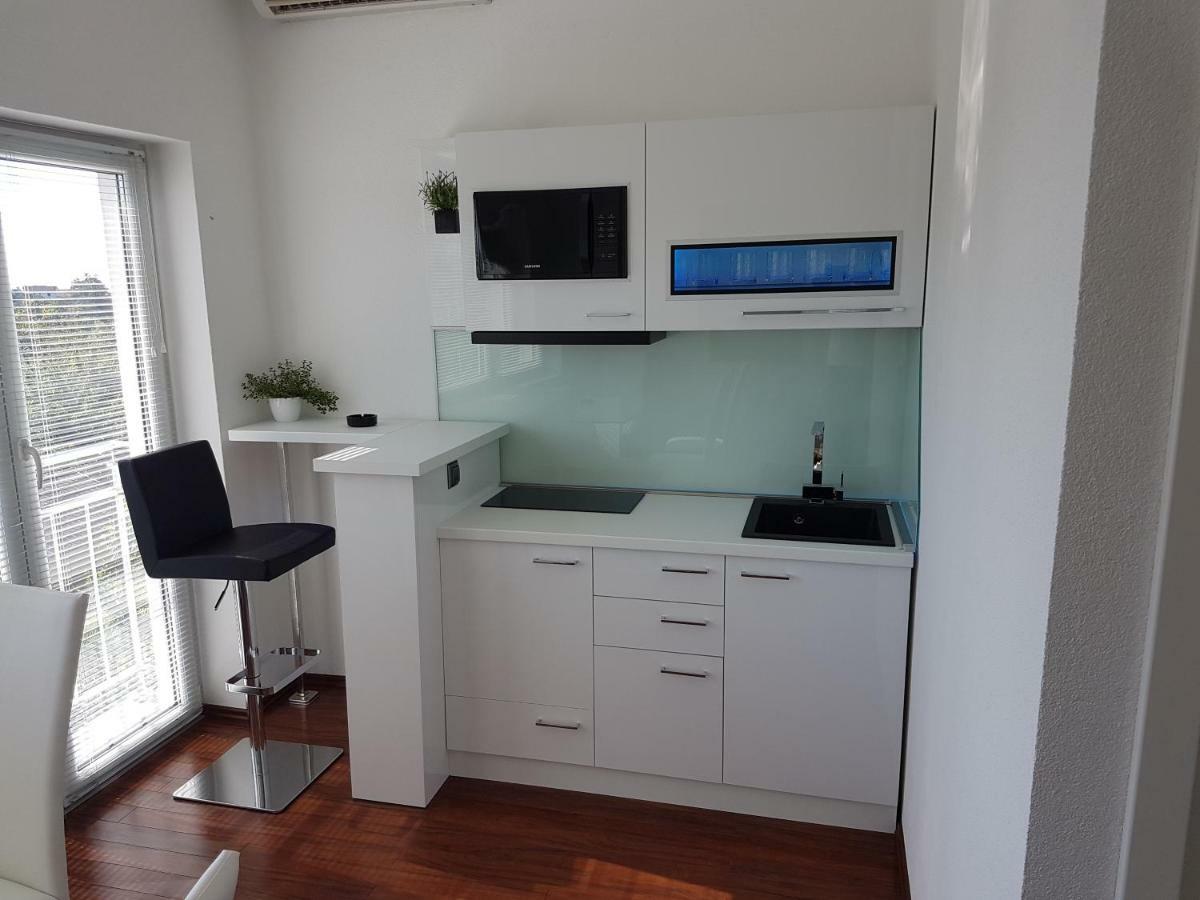 Jacuzzi Penthouse Apartment Matulji Buitenkant foto